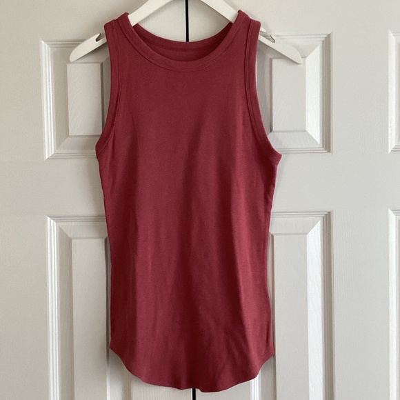 BUNDLE of 5 Tank Tops - Picture 6 of 13